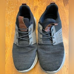 Men’s Skechers Delson 3.0 size 10